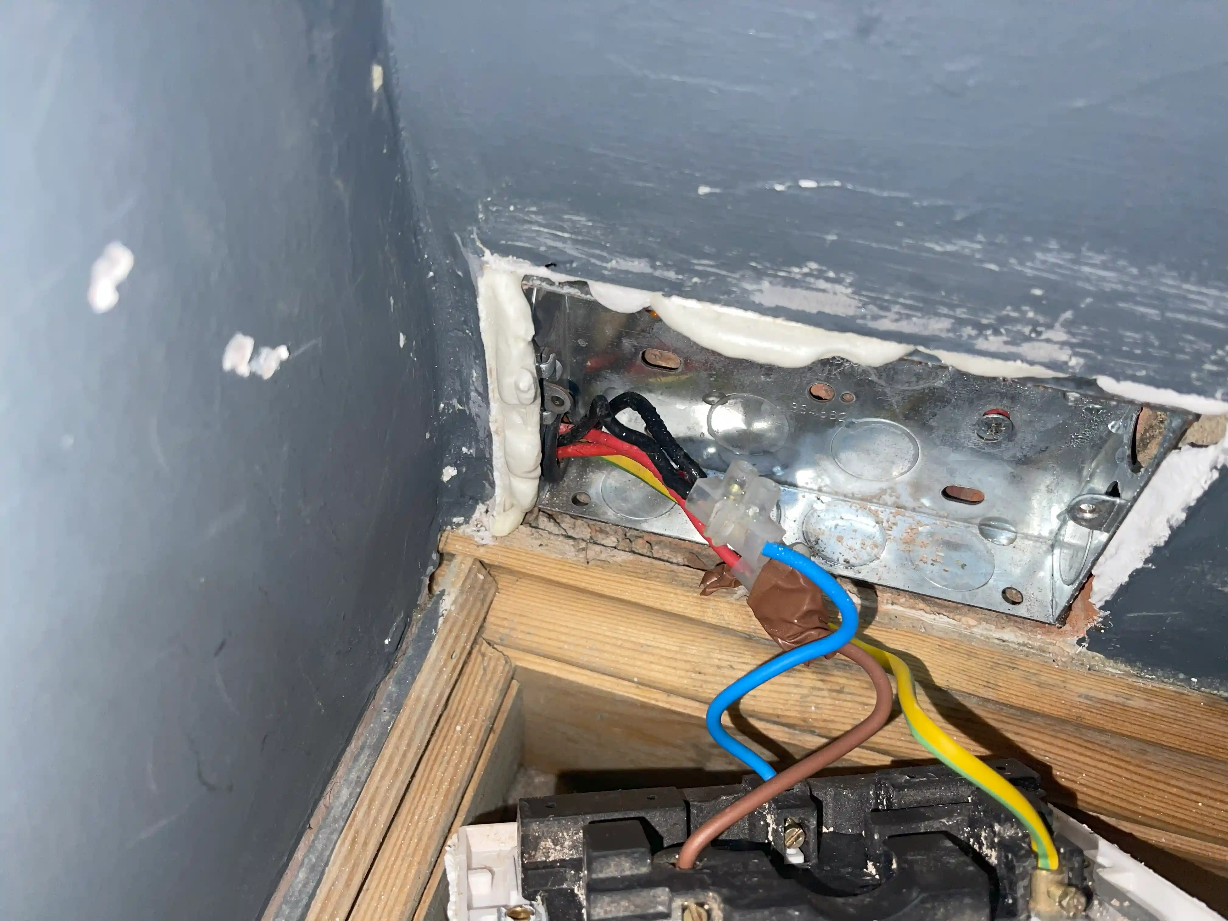 Emergency Electrician 24 hour Lambeth